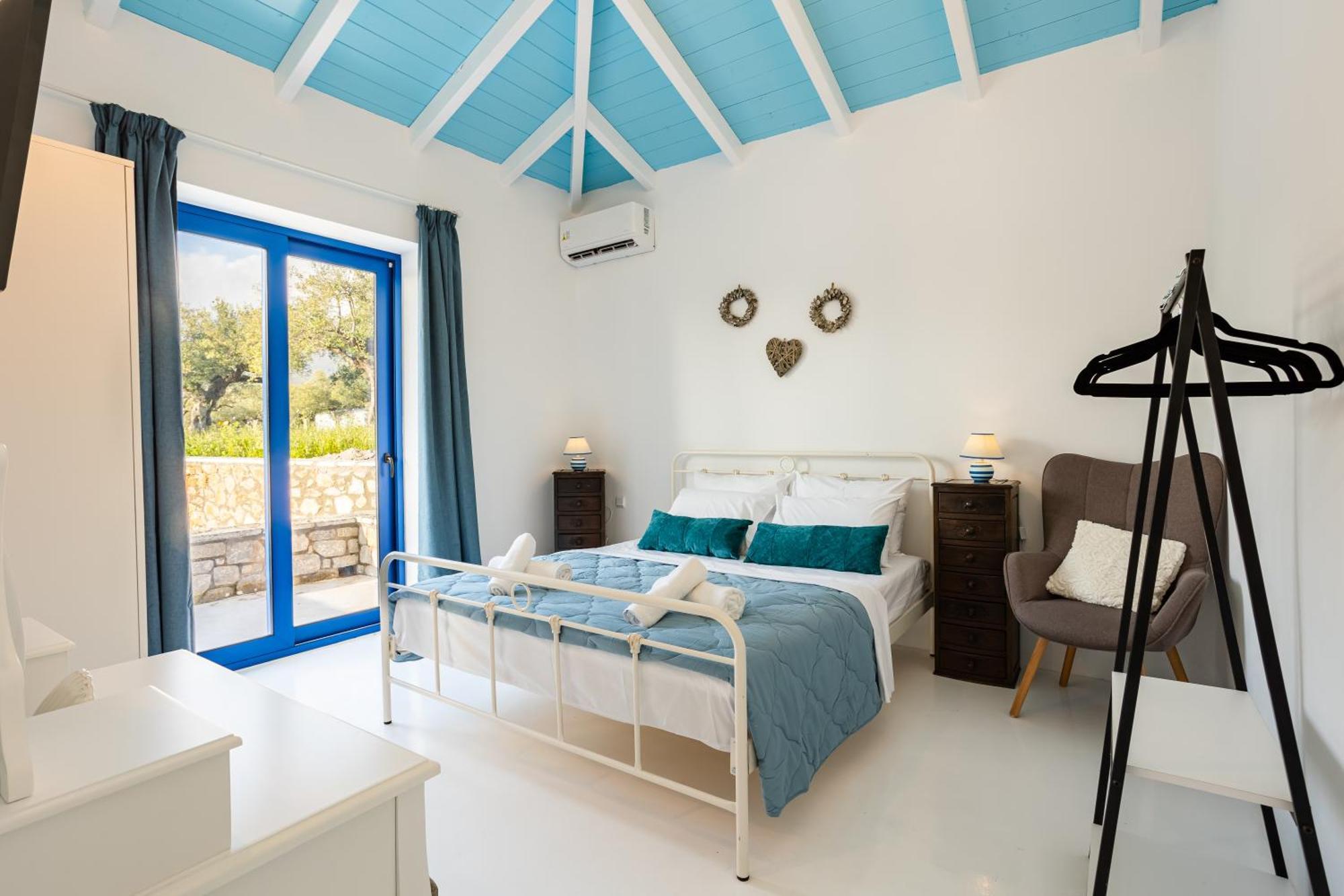 Mani Holiday House Kotronion  Экстерьер фото